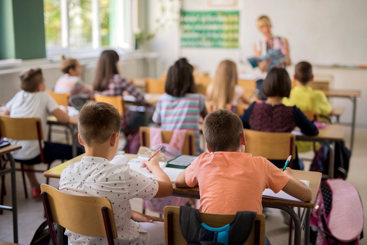 Volta às aulas Veja quando o ensino presencial retorna na sua cidade