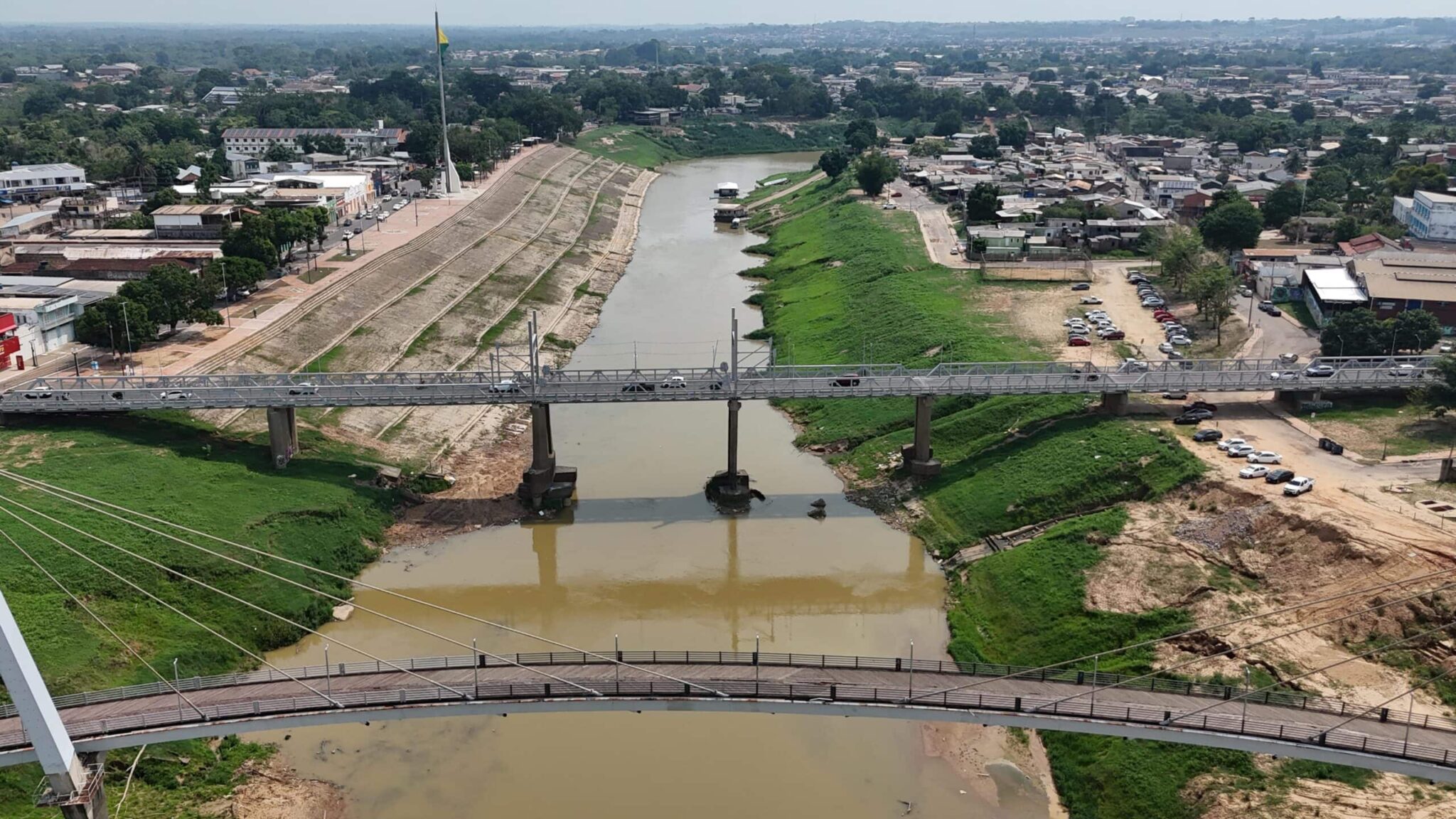 N Vel Do Rio Acre Recua E Fica Abaixo De Metros