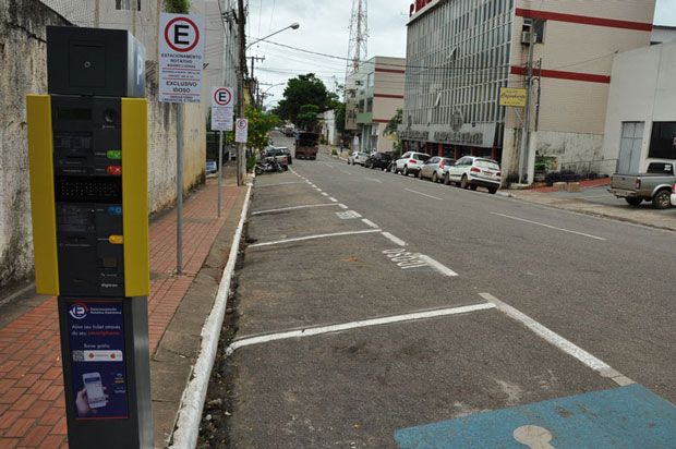 Estacionamentos no centro de Rio Branco ficam vazios com funcionamento da Zona Azul/Foto: Selmo Melo/ContilNet Notícias vazios