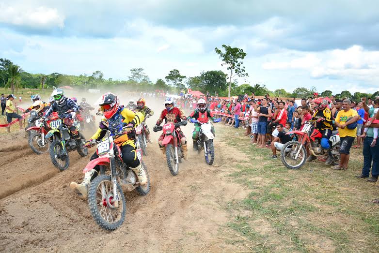 No domingo, 28, dia do aniversário de Rio Branco, muitas atividades aconteceram na Arena Race de Esportes Radicais/Foto: Assessoria esotes-moto
