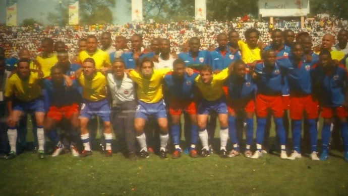 Jogo pela Paz: Brasil x Haiti; 2004 (Foto: Reprodução SporTV) jogiopaz