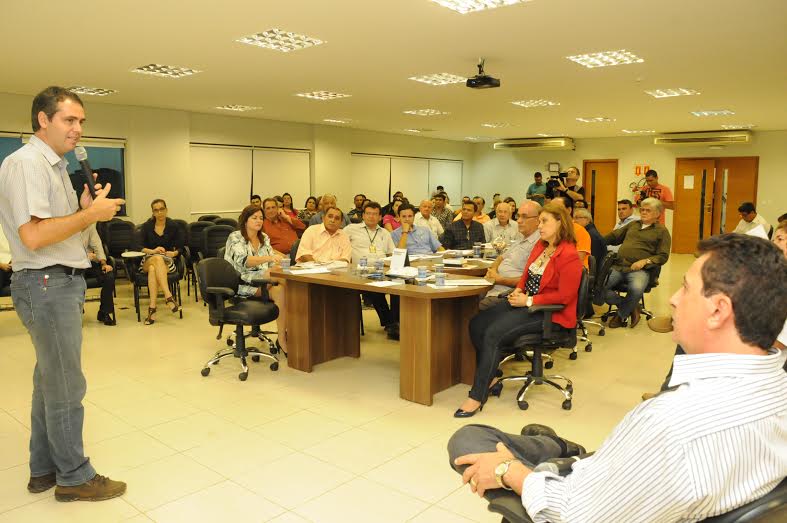 O prefeito Marcus Alexandre reforçou que continuará com o objetivo de manter um diálogo sempre com a Fecomércio/Foto: Assessoria junta-marcus