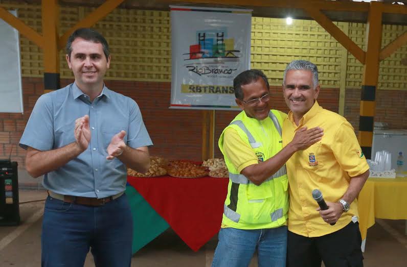 O anúncio da saída, a pedido, de Ricardo Torres da RBTRANS, foi feita pelo prefeito de Rio Branco, Marcus Alexandre/Foto: Assessoria torres2