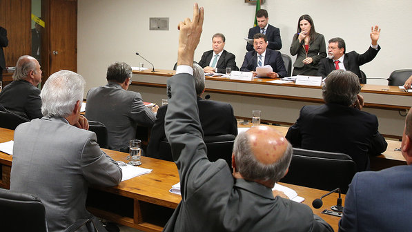 Sessão da CPI mista da Petrobras, sob a presidência do senador Vital do Rêgo (PMDB-PB) (Sérgio Lima/Folhapress) cpi-petrobras-20141118-size-598
