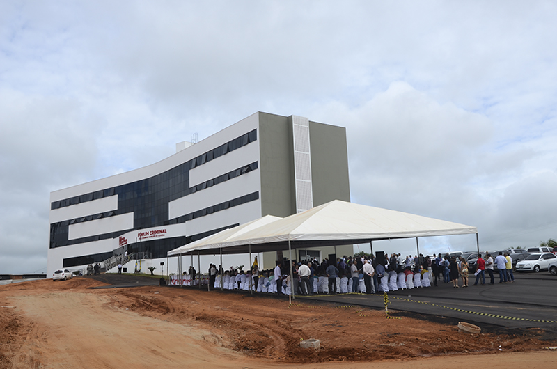 A cerimônia foi conduzida pelo desembargador-presidente Roberto Barros e teve as presenças dos principais representantes das instituições do Estado tjsede