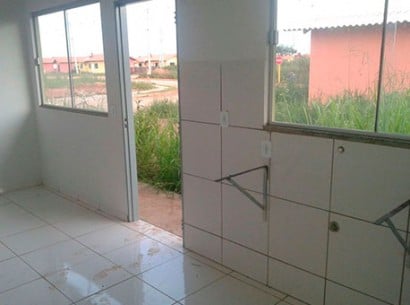 130115-cotidiano-casadepredada-cleriston 410 305