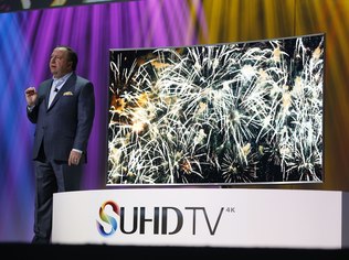 AP Photo/John Locher Em 2015 a Samsung continuará apostando no 4K e também nas TVs de tela curva 9dsbo24tv98bsqrg2va25sj12