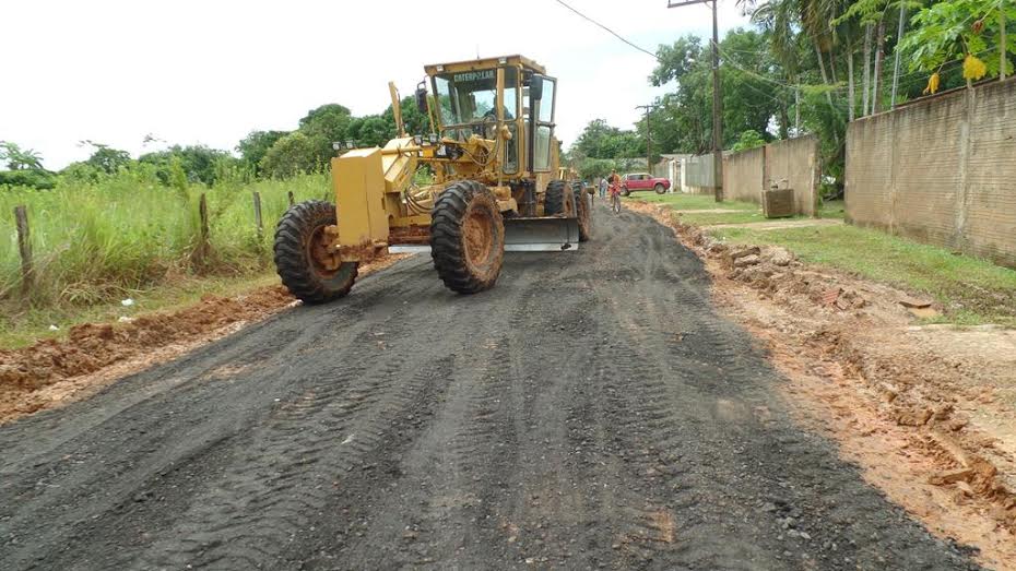 Trechos que estavam quase que intransitáveis já começam a oferecer tráfego para os moradores/Foto: Assessoria bomsucessosena