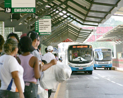 'Lei do Troco' deve entrar em vigor na primeira quinzena de janeiro coletivi-OL-11