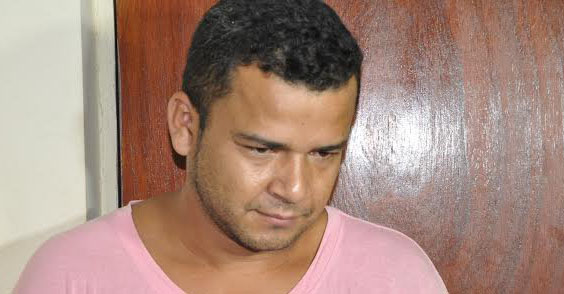 Após tentar matar a esposa, ele teria fugido para Boca do Acre, segundo a polícia/Foto: Selmo Melo/ContilNet Notícias preso-mulher