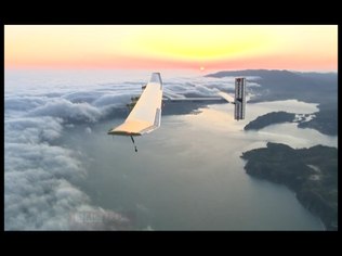 A aeronave antecessora, a Solar Impulse 1, conseguiu atravessar o continente americano voando e armazenou bateria o suficiente para voar durante a noite ctqtu1izfoclppdc88ksewfeo