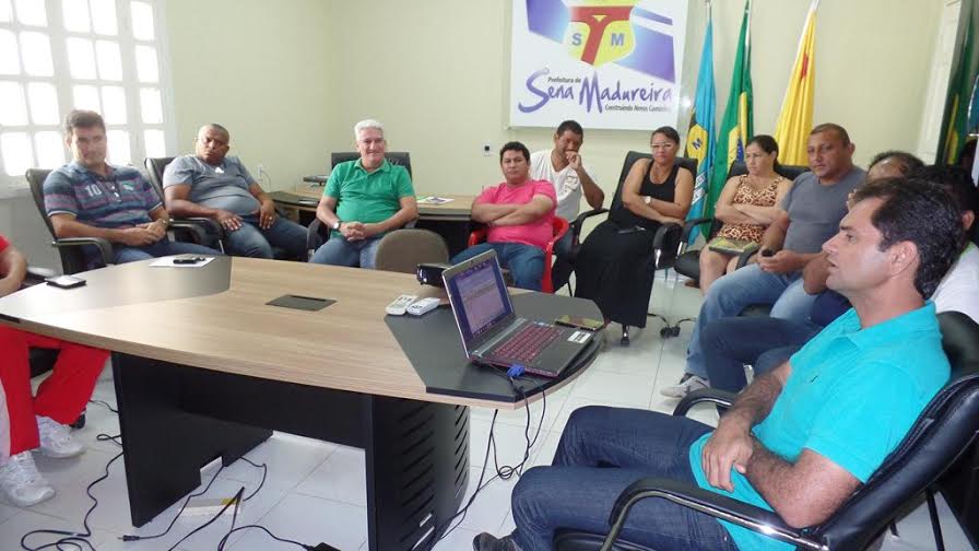 Prefeito Mano Rufino reuniu representantes da Defesa Civil, Corpo de Bombeiros e secretariado para se precaver de uma possível enchente/Fotos: Ascom/PMSM iacoo