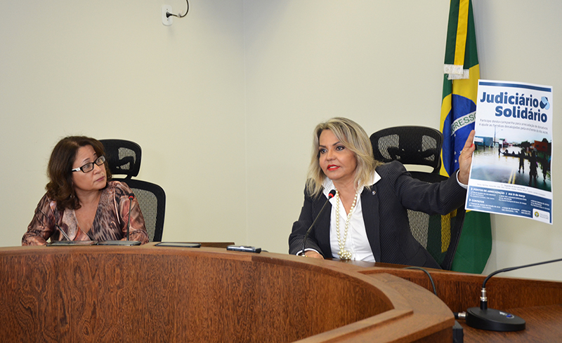 “O Poder Judiciário do Estado do Acre está entrando pra valer no auxilio às vitimas das enchentes", disse a presidente do TJ/Foto: Ascom coletiva imprensa campanha alacacao tjac fev15 2