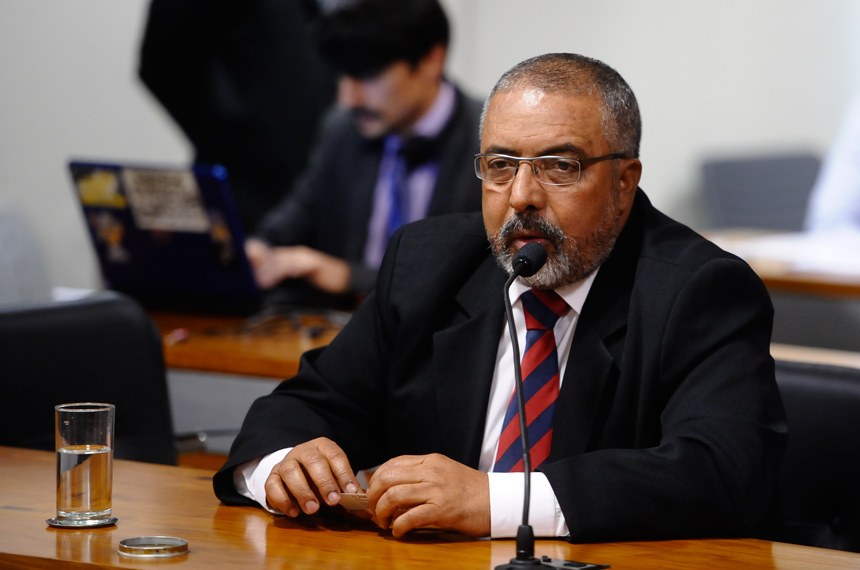 Projeto de Paulo Paim estende aos representantes comerciais regras já válidas para contadores, agentes de viagem, fisioterapeutas e corretores de seguros senadoaliquota