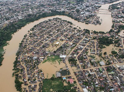 Imagens aéreas revelam a dimensão da cheia do rio Acre 030315-cotidiano-aereasrioacre-josenirmelo 410 305