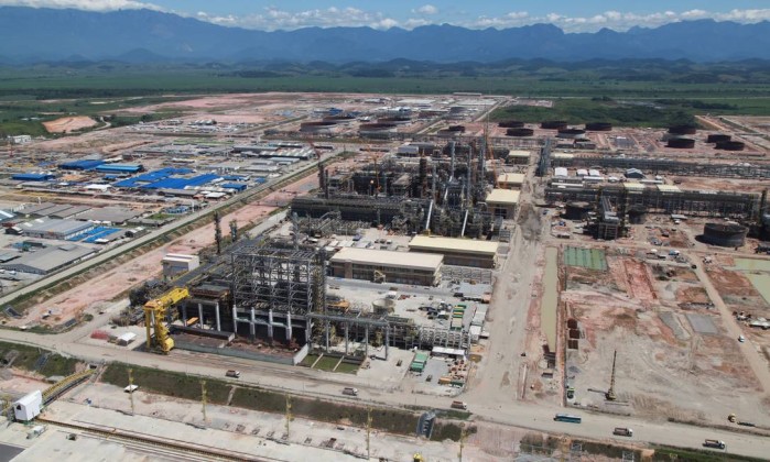 O Comperj, maior obra em atividade da Petrobras, também teve contratos alterados que causaram prejuízos à estatal - Genilson Araújo/21-3-2014 2014-704194849-2014-699605220-2014032198620.jpg 20140321.jpg 20140406