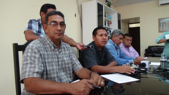 Vereador Carlos Portela, de Epitaciolândia, participou da reunião com o prefeito de Cobija/Foto: Cedida DSC04291