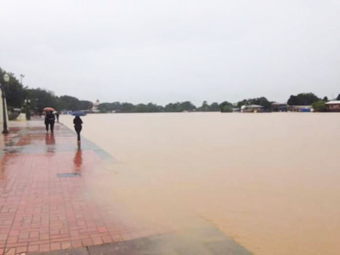 Nível do rio Acre já chegou ao calçadão da Gameleira, no Segundo Distrito/Foto: Reprodução Facebook cheiorio