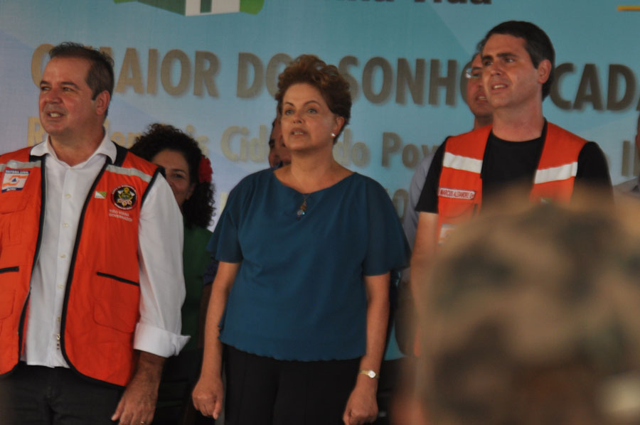 presidente Dilma Rousseff foi recebida com aplausos e gritos de guerra na Cidade do Povo/Foto: Selmo Melo/ContilNet Notícias dilmacidadepovo8
