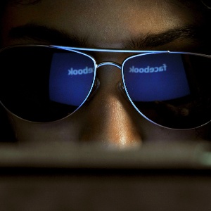 Evite que estranhos vejam o conteúdo do seu perfil no Facebook