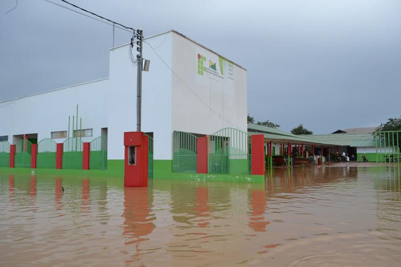 O Câmpus Avançado Baixada do Sol estava servindo como abrigo até o final da tarde desta terça, dia 3 ifacbaixada