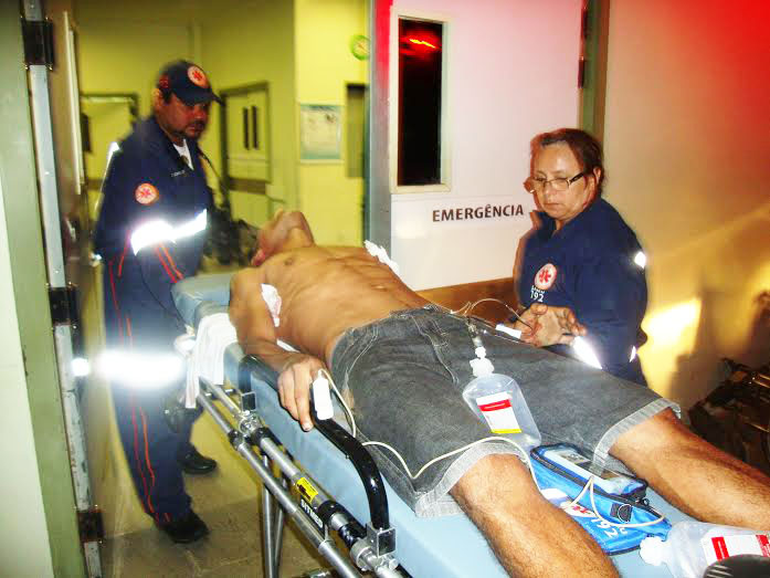 De acordo com informações, a bala ficou alojada na coluna lombar da vítima/Foto: Selmo Melo/ContilNet Notícias tiroaeroportovelho