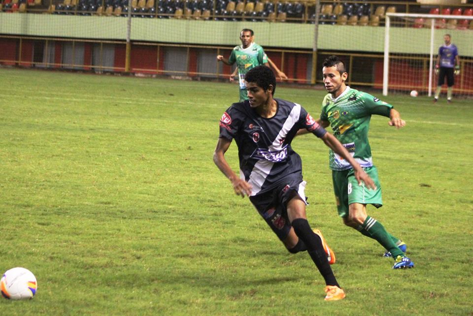 Vasco sofre, mas consegue virada no estadual/Foto: Dandão 11051944 10202813766225656 3309054133569026280 n