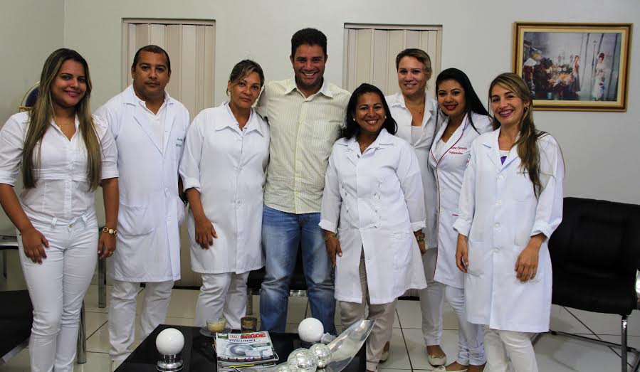 Gladson se reúne com estudantes de medicina/Foto: Assessoria gladsoneducacao2