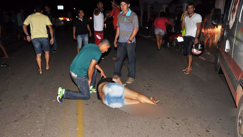 Motociclista perde a perna esquerda durante o grave acidente que deixou 4 feridos/Foto: Selmo Melo/ContilNet Notícias marcelocabecao4