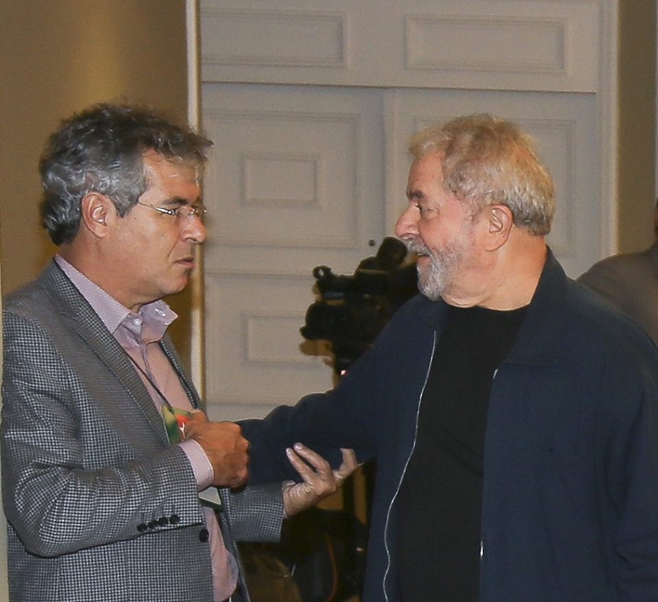 Jorge discute "dificuldades" e "erros" do PT com o ex-presidente Lula/Foto: Reprodução Facebook 10376737 876539032404197 3257784024338448116 n