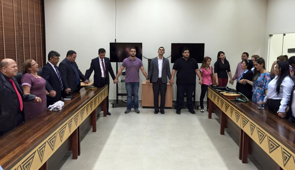Deputados evangélicos participam de culto antes da sessão/Foto: Reprodução Facebook 11188297 805463866174860 6131795055548924484 n