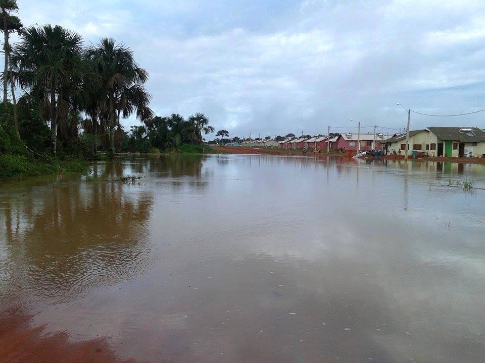 Governo diz que água do Judia não chegou às casas/Foto: Reprodução Facebook cidadepovoinudadecapa