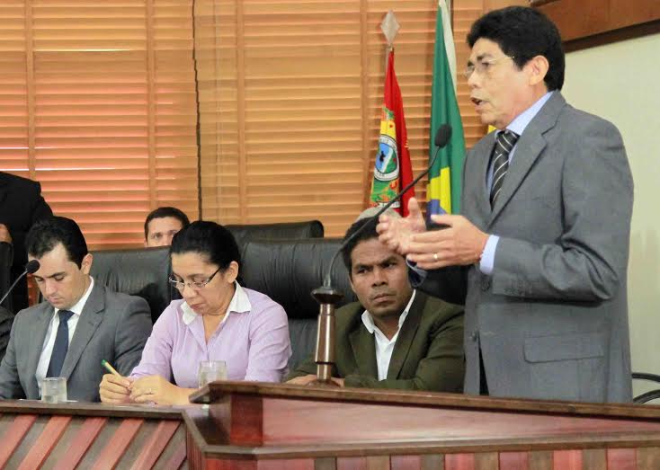 Sessão solene contou com a presenã de várias autoridades da saúde/Foto: Ascom Aleac solesaude