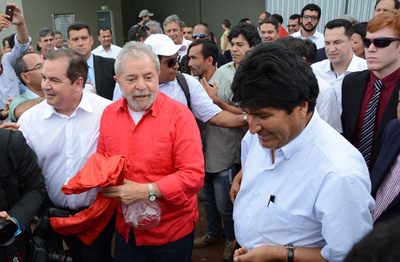 lulaevococaleiro2