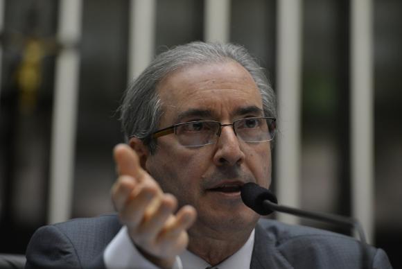 Pautas-bombas e contas de ex-presidentes marcam volta do recesso na Câmara