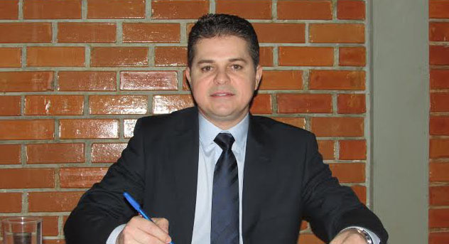 Médico Allan Areal recebe título de mestre em doenças tropicais pela Universidade de Brasília