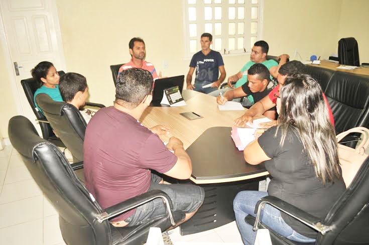 Mano Rufino recebe presidentes de bairros de Sena Madureira manopresidentes