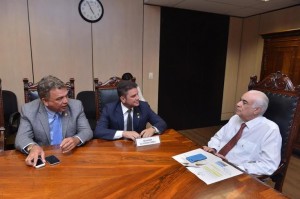 Petecão e Cameli durante audiência com o ministro dos dos Transportes, Antônio Carlos Rodrigues/Foto: Assessoria