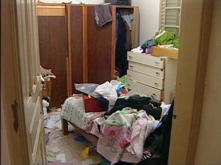 Dupla assalta e rende moradores de uma residência no Bairro Isaura Parente