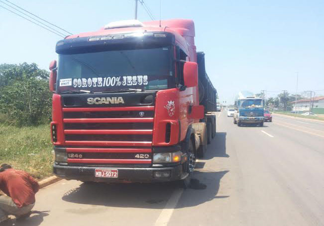 Caminhoneiros prometem fechar BR caso governo não firme contrato/Foto: ContilNet