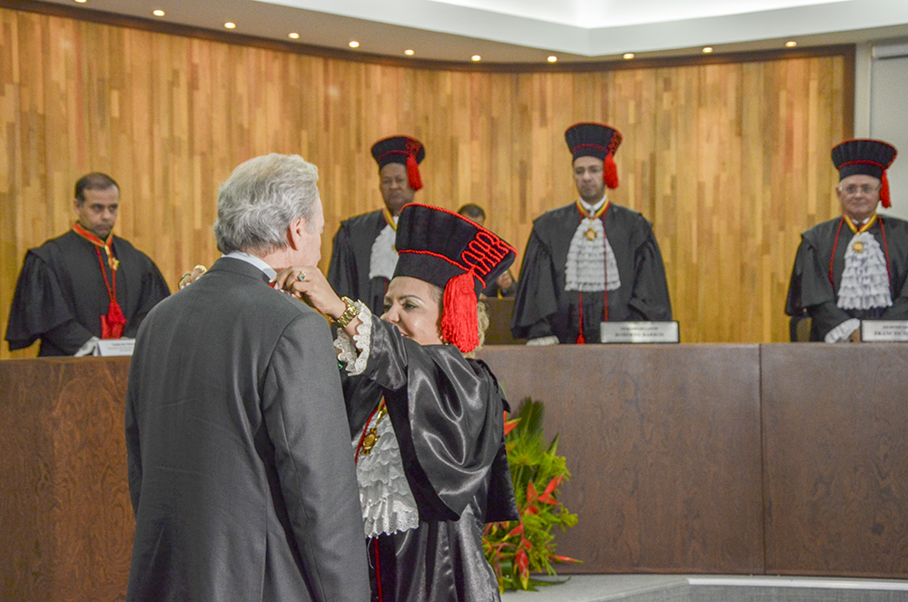 Ministro Ricardo Lewandowski recebe comenda “Colar do Mérito Judiciário”