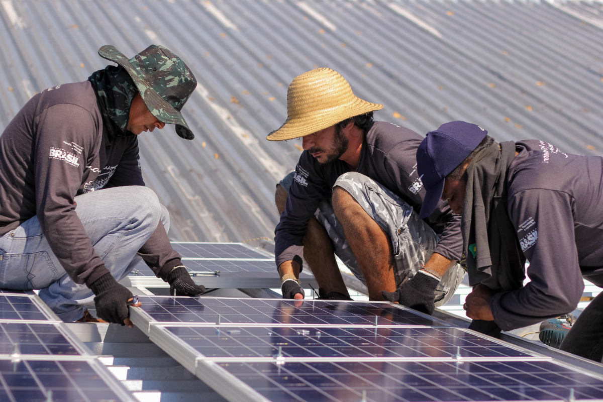 Nova tecnologia permite produção de gelo nas comunidades isoladas da Amazônia