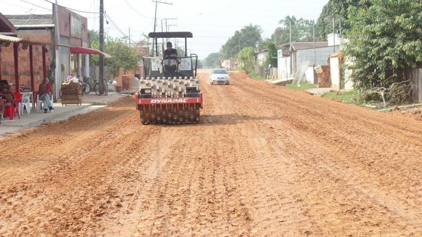 Em Sena Madureira, Rua Cunha Vasconcelos recebe serviços de pavimentação
