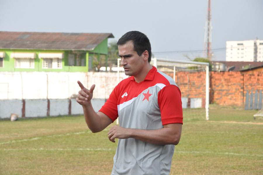 Treinador Edson Júnior analisa adversário do Estrelão