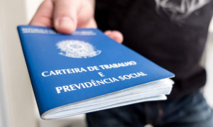 05-06-2014 - São Paulo - O MPT-RJ (Ministério Público do Trabalho no Rio de Janeiro) entrou com ação civil pública pedindo que todos os selecionados para o programa de trabalho voluntário da Fifa para a Copa do Mundo sejam contratados com carteira de trabalho assinada. Foto Rafael Neddermeyer/ Fotos Publicas