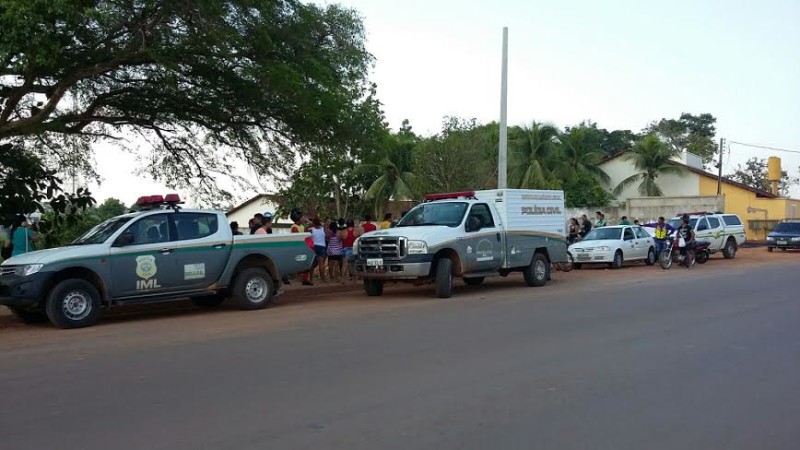 Polícia foi acionada e isolou a área