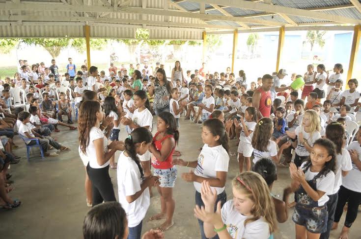 Prefeitura de Sena Madureira realiza festa em homenagem ao Dia das Crianças