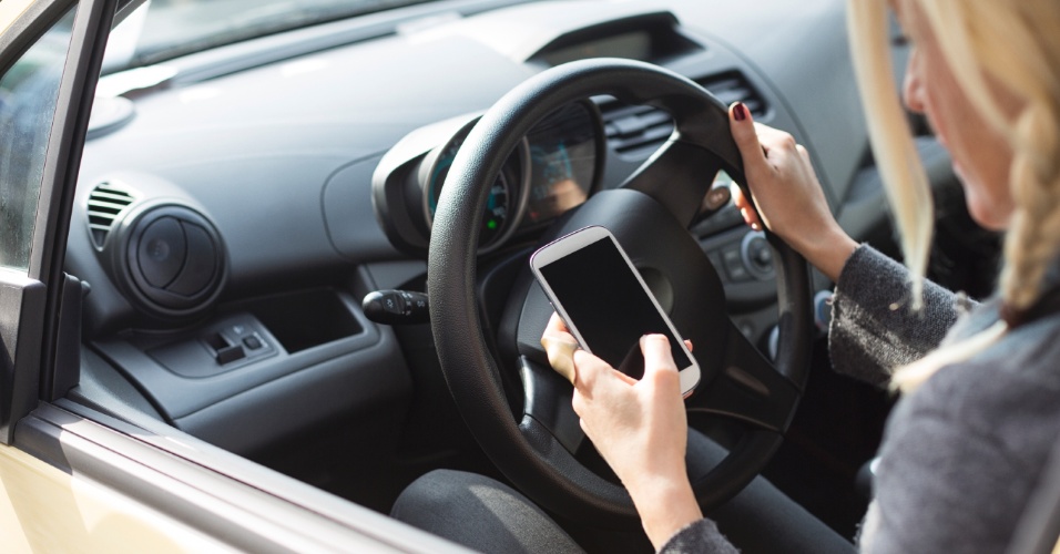 Mesmo sem necessitar do uso das mãos, tecnologias são perigo a motoristas