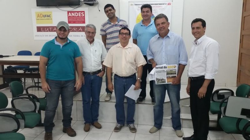 Petecão debate a PEC com representantes da Adufac