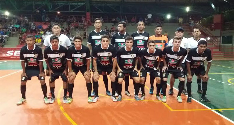 Mesmo jogando em casa, Riviera perdeu a final